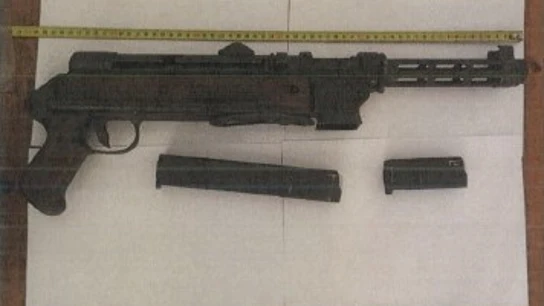 Subfusil hallado en una vivienda del general retirado implicado en el 'Caso Mediador' Subfusil hallado en una vivienda del general retirado implicado en el 'Caso Mediador'