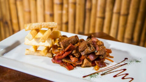 Lomo saltado