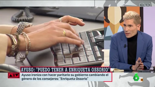 Juanma Romero responde a Ayuso por su 'broma' "antifeminista y tránsfoba": "Me da vergüenza que frivolice así" Juanma Romero responde a Ayuso por su 'broma' "antifeminista y tránsfoba": "Me da vergüenza que frivolice así"