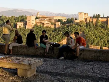 Los miradores más espectaculares de la ciudad de Granada  Los miradores más espectaculares de la ciudad de Granada