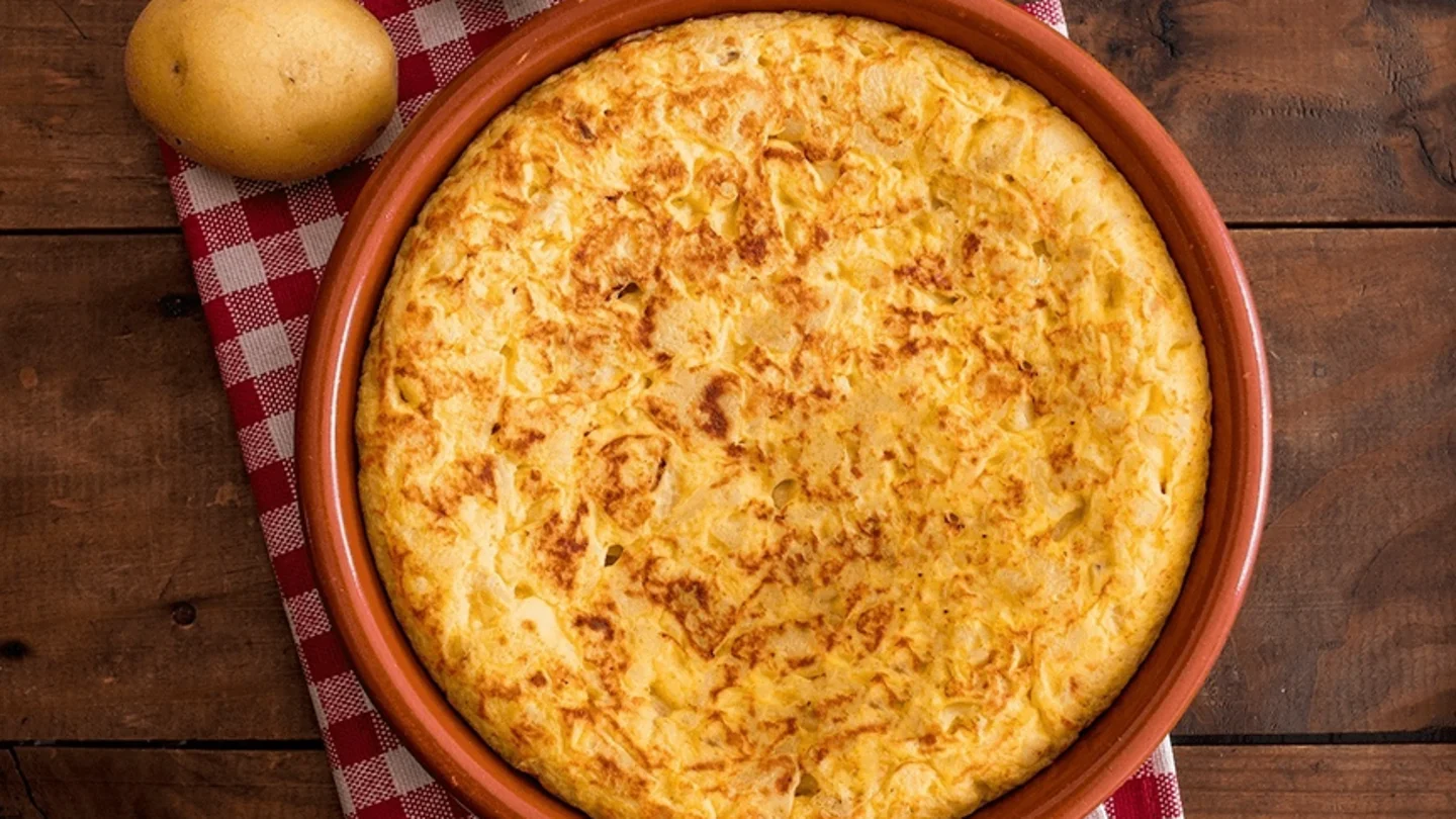 Esta es la única receta para hacer la tortilla de patatas saludable (y que engorde menos) Esta es la única receta para hacer la tortilla de patatas saludable (y que engorde menos)