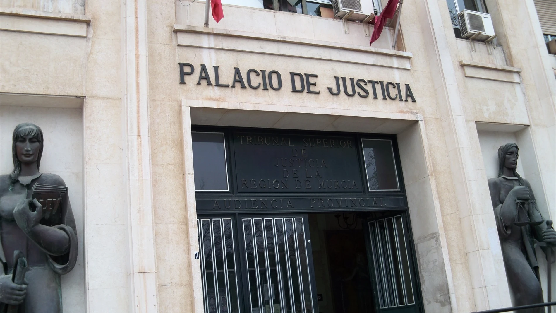 Imagen de archivo. Fachada del Palacio de Justicia de Murcia.
