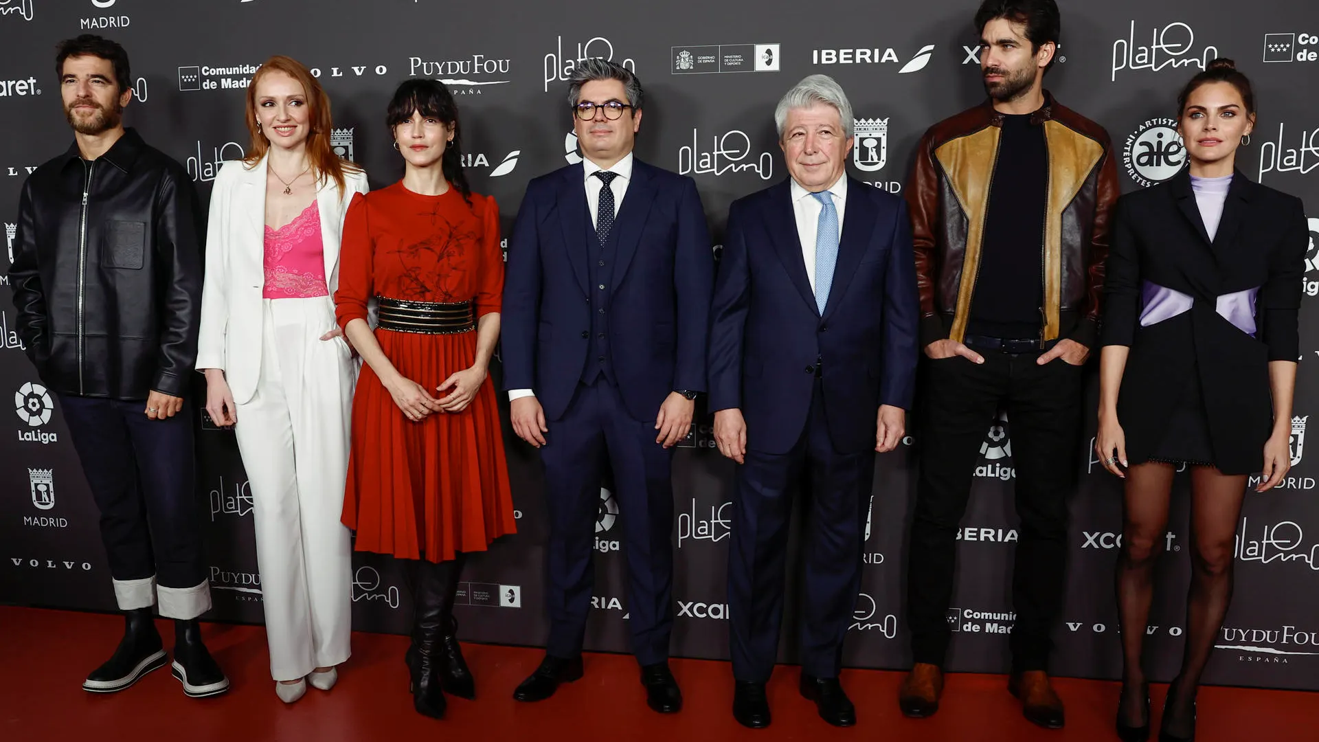 Foto de familia antes de la lectura de las nominaciones a los X Premios Platino.