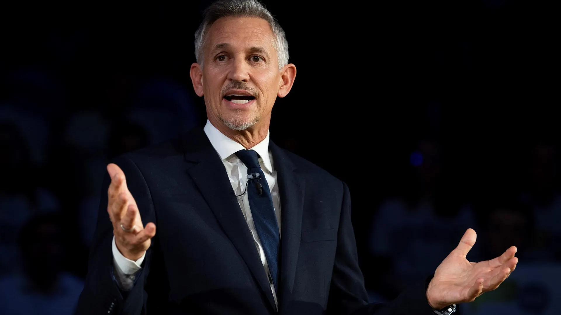 'Match of the Day' sin Gary Lineker: la BBC aparta a su estrella por criticar en redes la nueva ley sobre acogida de refugiados