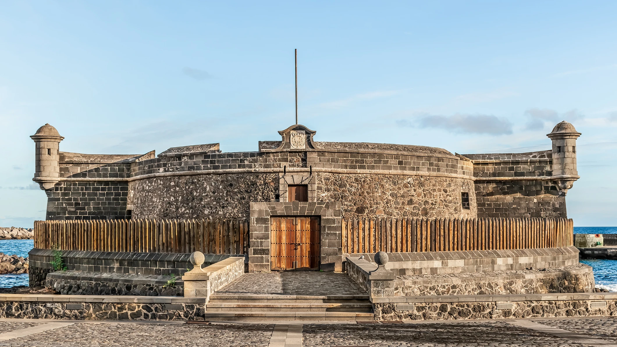 Castillo de San Juan Bautista de Santa Cruz de Tenerife Castillo de San Juan Bautista de Santa Cruz de Tenerife