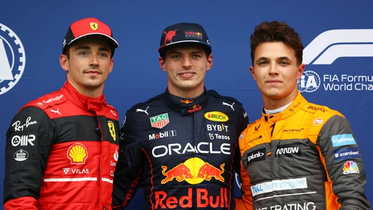 Vertsappen, Leclerc y Norris posando Vertsappen, Leclerc y Norris posando