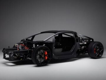 Así es el nuevo y ligero chasis de carbono del Lamborghini LB744