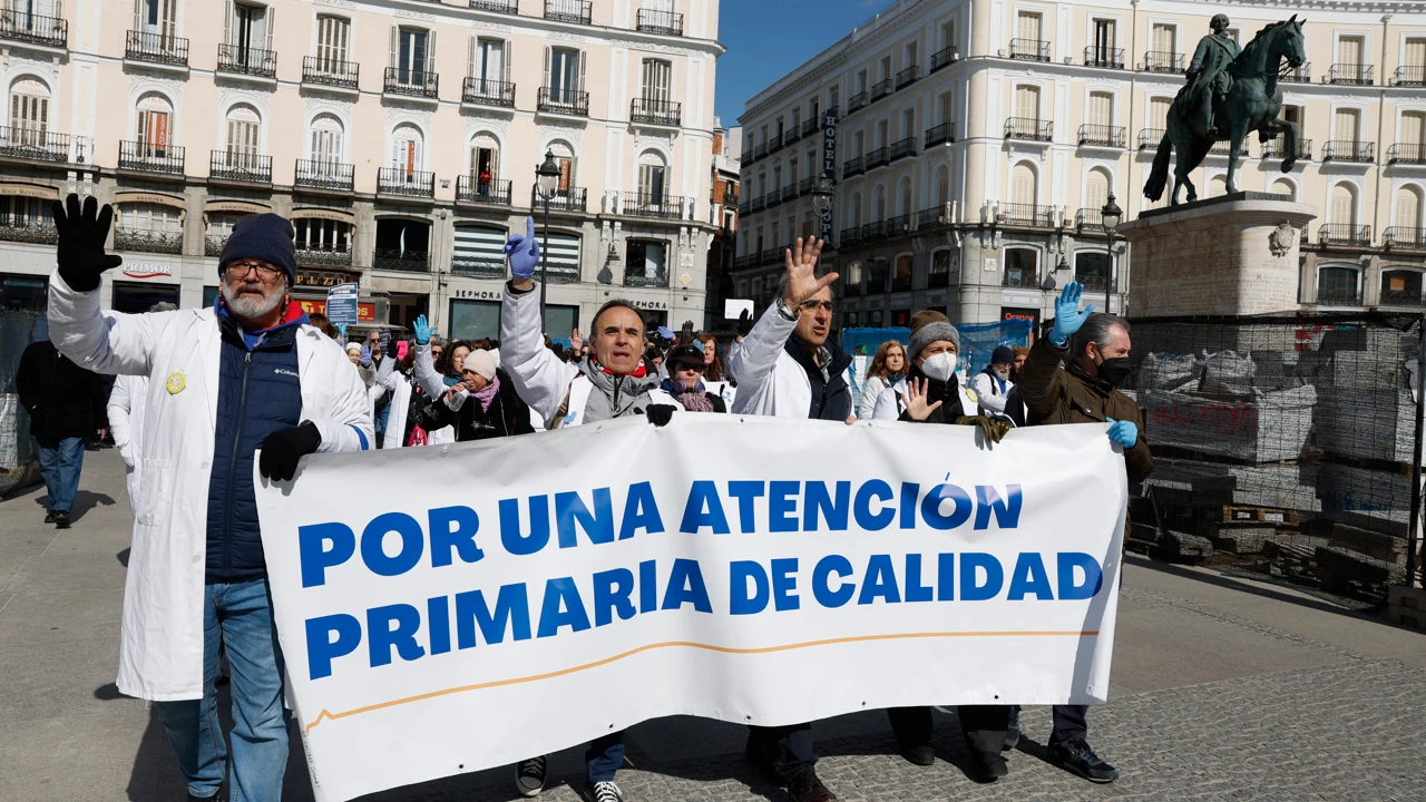 Los médicos madrileños refrendan el preacuerdo para poner fin a la huelga