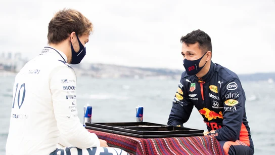 Pierre Gasly y Alex Albon Pierre Gasly y Alex Albon