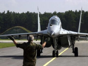 Poland will send four fighter jets to Ukraine “in the next few days”