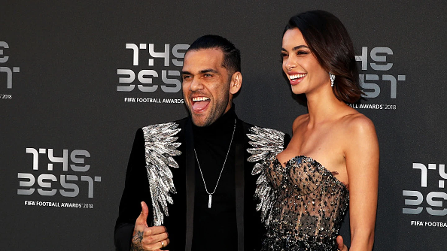 El hermano de Alves responde a la ex del futbolista: "Nunca esperes consideración" El hermano de Alves responde a la ex del futbolista: "Nunca esperes consideración"
