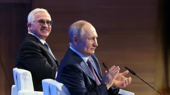 La Corte Penal Internacional emite una orden de arresto contra Putin La Corte Penal Internacional emite una orden de arresto contra Putin