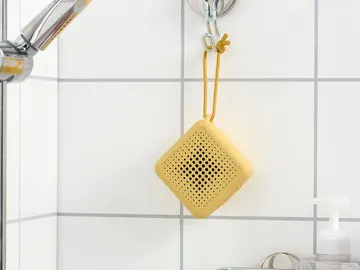 El altavoz VAPPEBY en color amarillo El altavoz VAPPEBY en color amarillo