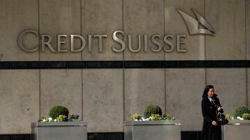 Fachada de una oficina de Credit Suisse
