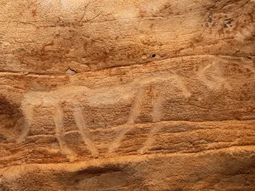 Descubierta una cueva con grabados prehistoricos ineditos en la Febro Cataluna Descubierta una cueva con grabados prehistoricos ineditos en la Febro Cataluna