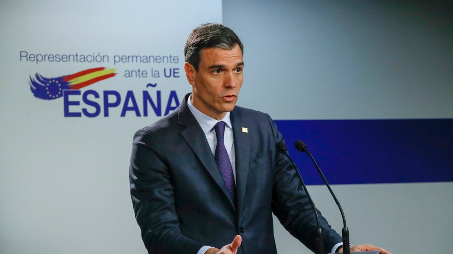 Sánchez reprende a Feijóo por cuestionar en Bruselas la reforma de las pensiones: "Supera la deslealtad de Casado"