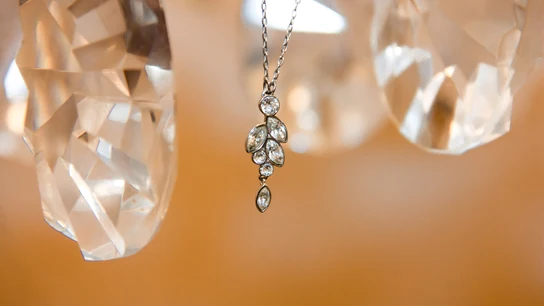 Aumenta el empeño de joyas: mujeres madres de familia son las que más lo hacen Aumenta el empeño de joyas: mujeres madres de familia son las que más lo hacen