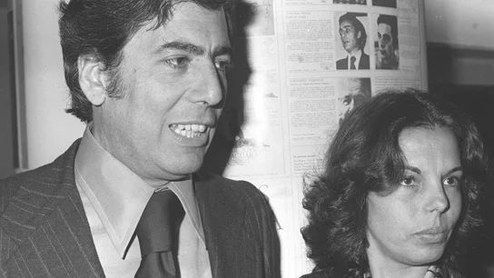 El escritor peruano Mario Vargas Llosa, junto a su esposa, Patricia, en 1977 El escritor peruano Mario Vargas Llosa, junto a su esposa, Patricia, en 1977