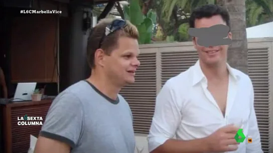 Así presumía de poder el hijastro de Ángeles Muñoz tras ganar el PP las elecciones andaluzas Pedro Águeda analiza en este vídeo de laSexta Columna la figura de Joakim Broberg, hijastro de la alcaldesa de Marbella, Ángeles Muñoz, que según las autoridades usaría su influencia en el Ayuntamiento para blanquear dinero del narcotráfico.