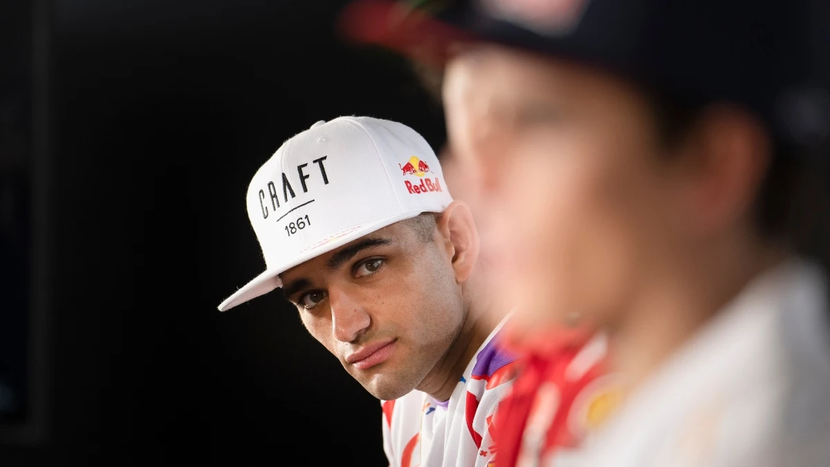 Jorge Martín observa a Marc Márquez