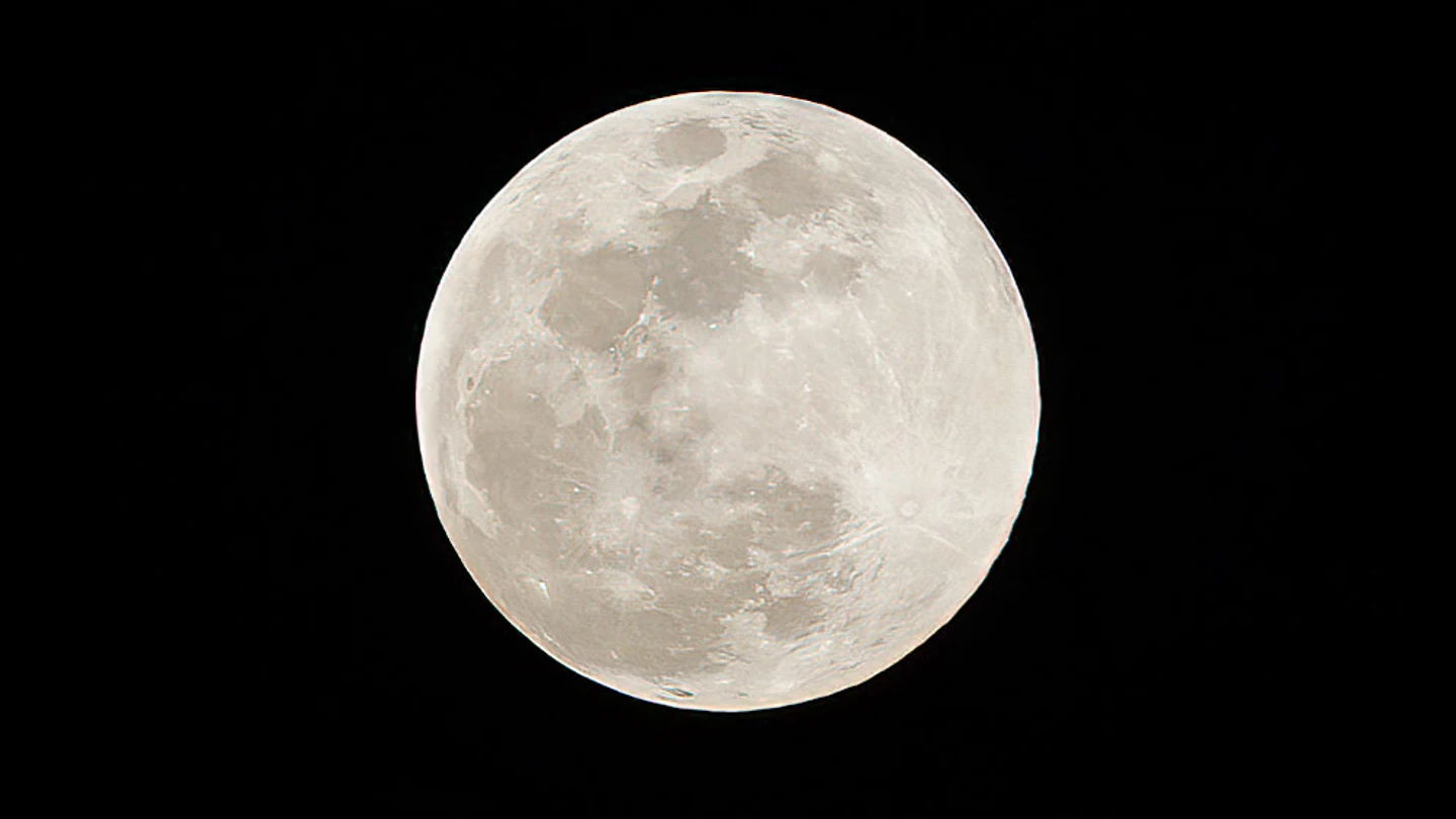 Imagen de archivo de la Luna llena vista desde El Salvador Imagen de archivo de la Luna llena vista desde El Salvador