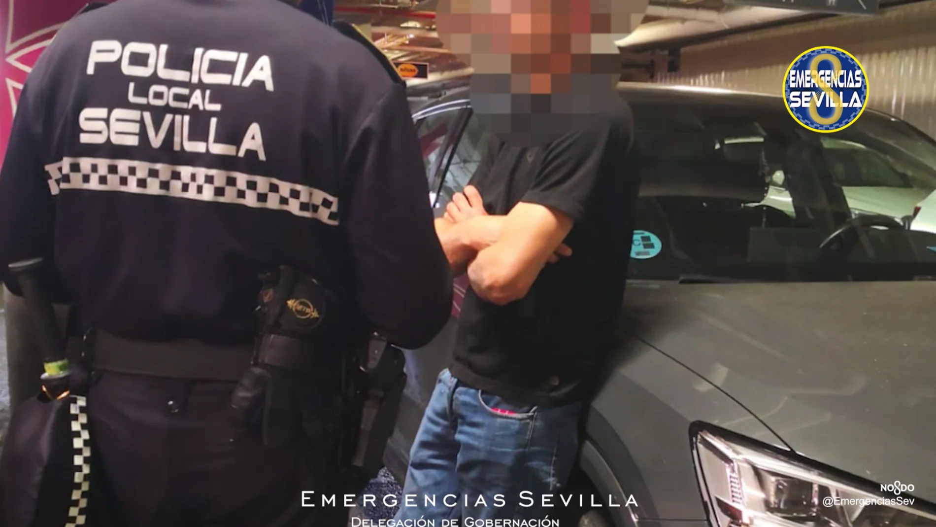 Detenido un hombre por masturbarse delante de menores en los aseos de un centro comercial en Sevilla