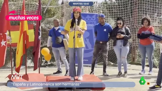 La reacción de Cristina Pardo al estilismo de Begoña Villacís (con rap incluido) La reacción de Cristina Pardo al estilismo de Begoña Villacís (con rap incluido)