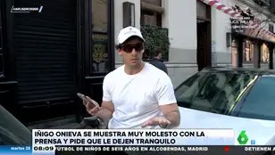 Alfonso Arús alucina con la larga videollamada de Íñigo Onieva en la calle para evitar a los reporteros