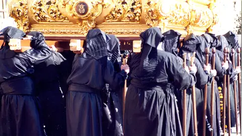 Los 'ayudas' de la Semana Santa de Totana Los 'ayudas' de la Semana Santa de Totana
