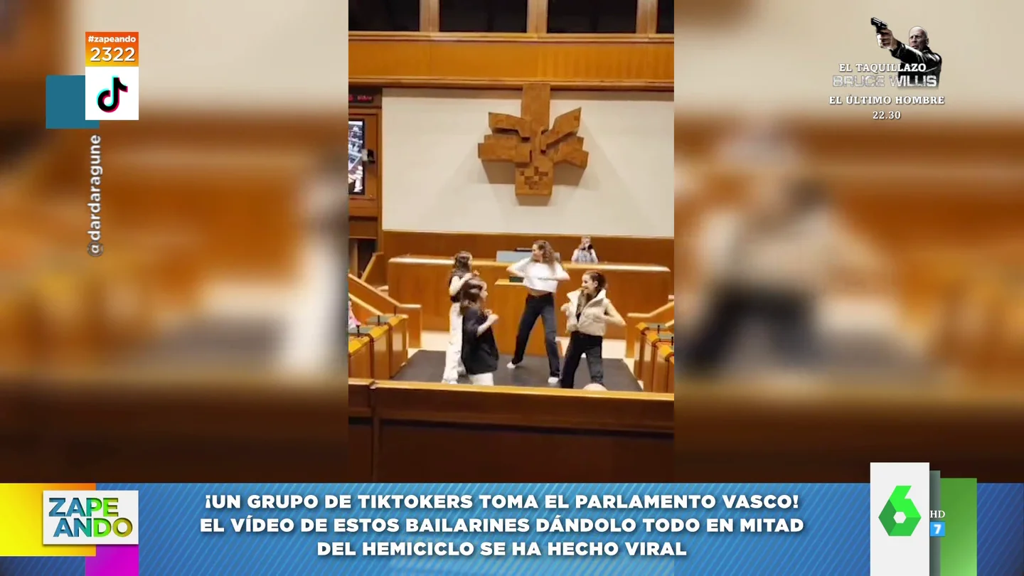 Un grupo de tik tokers toman el parlamento vasco para bailar al ritmo de Rauw Alejandro Un grupo de tik tokers toman el parlamento vasco para bailar al ritmo de Rauw Alejandro