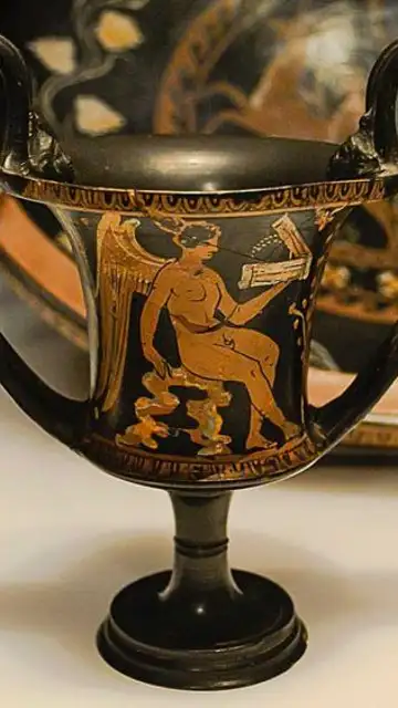 Representación en un cántaro apilo de Eros hermafrodita, s. IV a. C Representación en un cántaro apilo de Eros hermafrodita, s. IV a. C