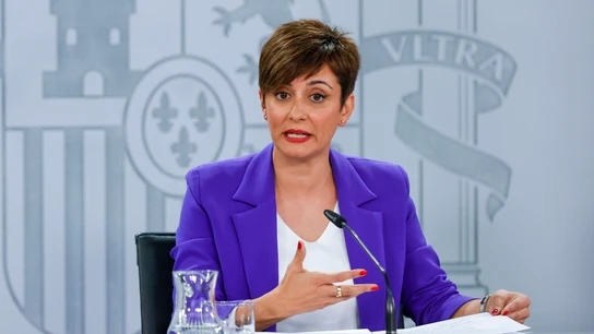 La ministra Portavoz, Isabel Rodríguez, durante su intervención en la rueda de prensa posterior al Consejo de Ministos. La ministra Portavoz, Isabel Rodríguez, durante su intervención en la rueda de prensa posterior al Consejo de Ministos.