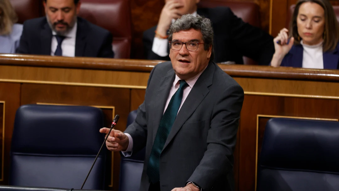  El ministro de Seguridad, Social, José Luis Escrivá interviene durante la sesión de control al Gobierno celebrada este miércoles en el Congreso de los Diputados en Madrid.