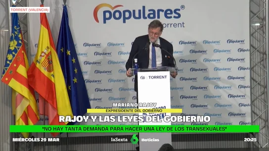 Rajoy carga duramente contra el Gobierno y la ley del 'solo sí es sí': "Hay que ser malo y tonto para aprobarla" Rajoy carga duramente contra el Gobierno y la ley del 'solo sí es sí': "Hay que ser malo y tonto para aprobarla"