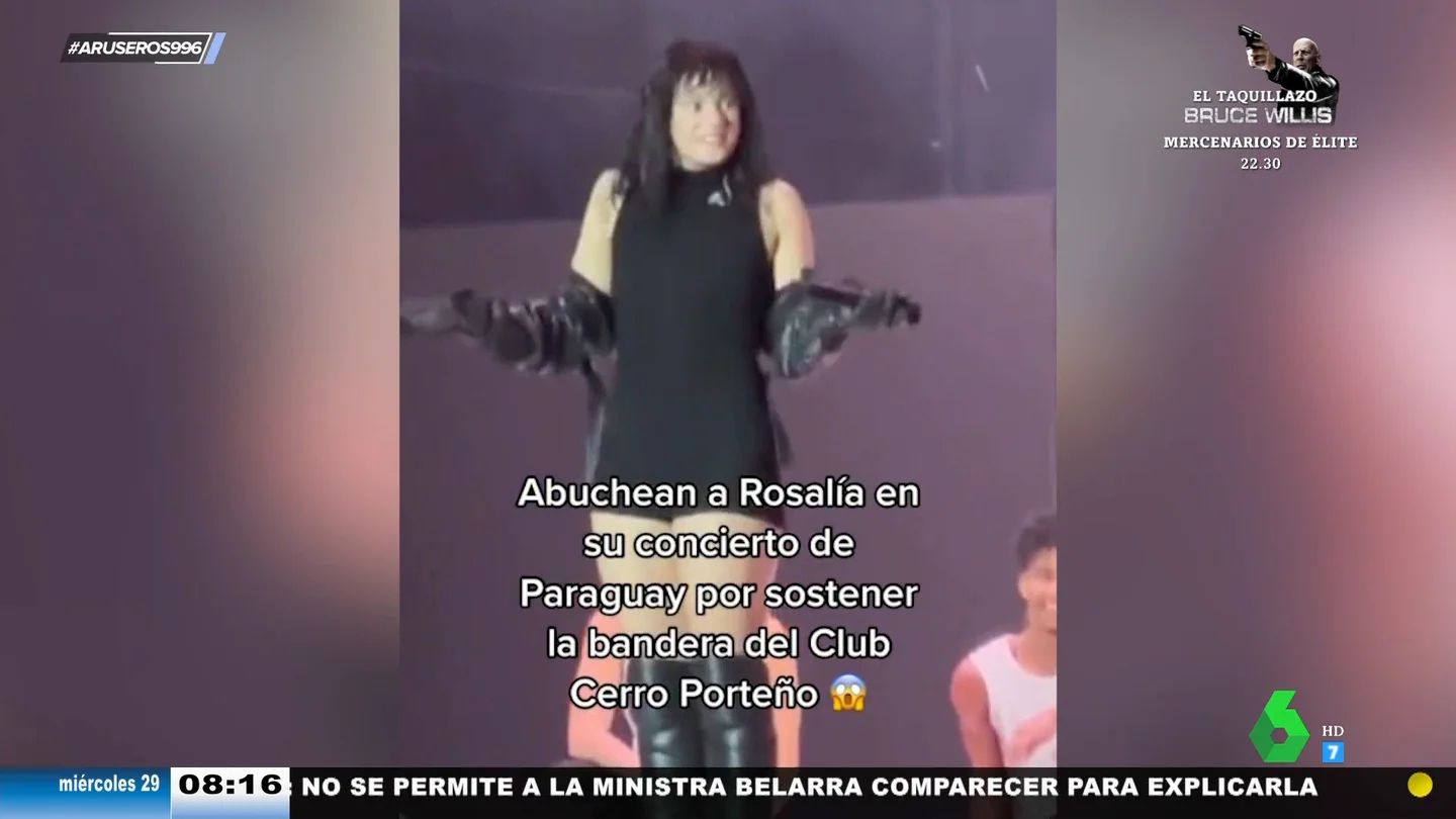 Rosalía, abucheada en su concierto en Paraguay: así reacciona la cantante al no saber qué ocurre Rosalía, abucheada en su concierto en Paraguay: así reacciona la cantante al no saber qué ocurre