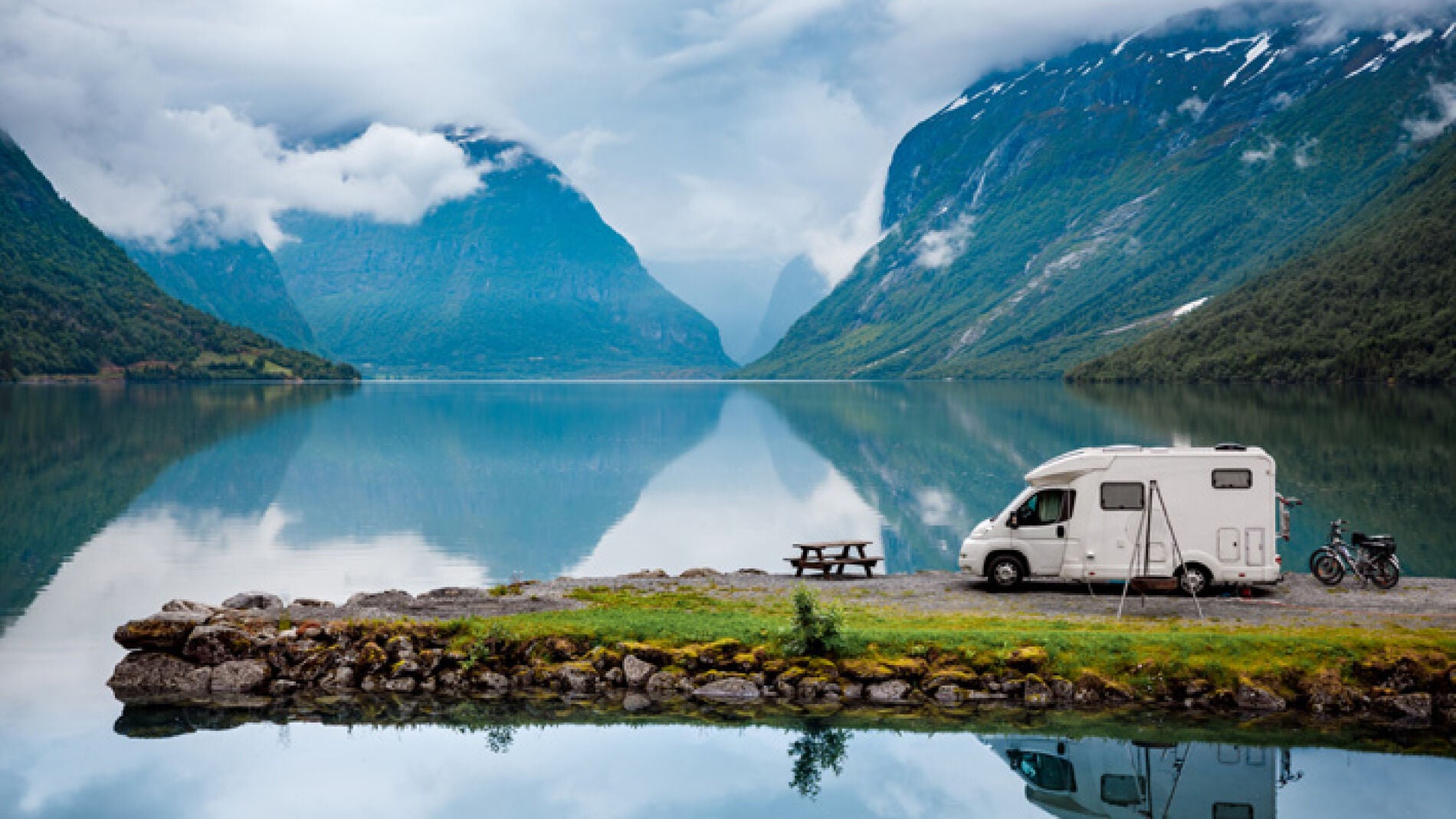 Los mejores destinos para viajar con la camper en primavera y verano