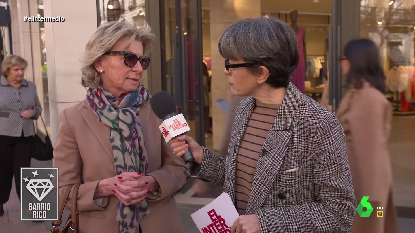 Una mujer de barrio rico, tras decir que organizándose puede conciliar: "Tengo a alguien para la cara y otra persona para los hijos" Una mujer de barrio rico, tras decir que organizándose puede conciliar: "Tengo a alguien para la cara y otra persona para los hijos"