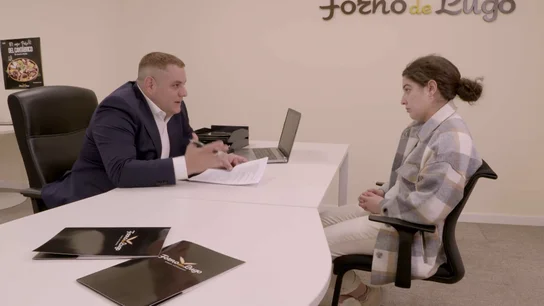 "¿Sabes que está prohibido por ley?": el jefe de Forno de Lugo señala los "fallos imperdonables" de una empleada "¿Sabes que está prohibido por ley?": el jefe de Forno de Lugo señala los "fallos imperdonables" de una empleada