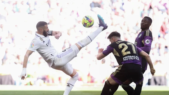 El golazo de Benzema ante el Valladolid El golazo de Benzema ante el Valladolid