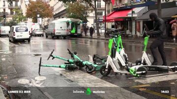 El adiós a los patinetes eléctricos en París abre el debate en las ciudades españolas