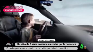 El vídeo viral de un niño de 8 años conduciendo por la carretera: a esto se enfrenta su padre por haberlo permitido