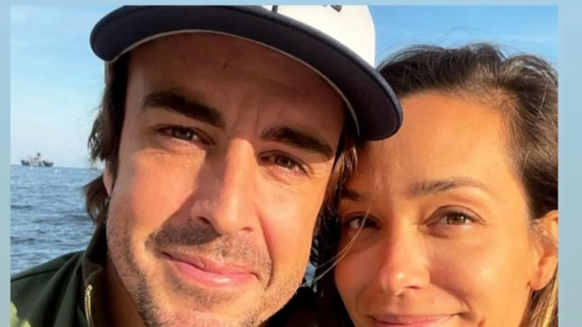 Fernando Alonso anuncia su ruptura con Andrea Schlager tras casi un año de noviazgo