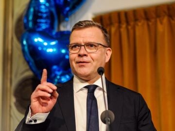 Conservatives narrowly prevail over far-right and social democrats in Finland