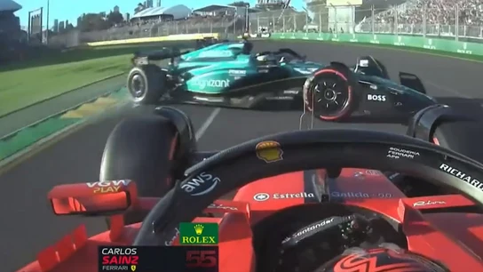 Choque entre Fernando Alonso y Carlos Sainz en Australia Choque entre Fernando Alonso y Carlos Sainz en Australia