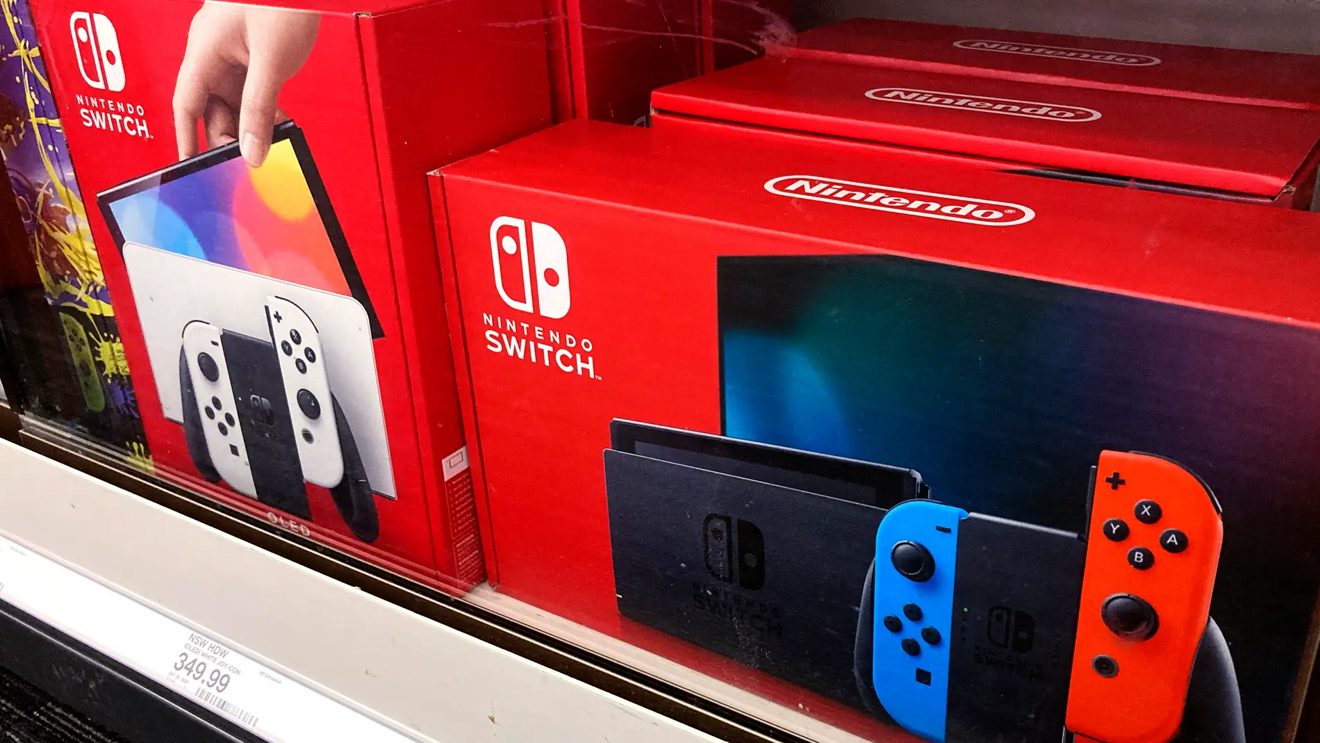 La consola Nintendo Switch en un escaparate