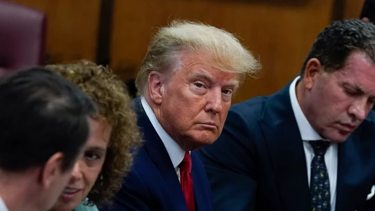 Donald Trump, en un juzgado de Nueva York Donald Trump, en un juzgado de Nueva York
