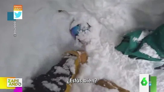 Vídeo viral del rescate a un esquiador enterrado por la nieve en Washington Vídeo viral del rescate a un esquiador enterrado por la nieve en Washington