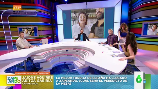 El momentazo en el que María Gómez y Miki Nadal se pelean por la torrija de Maya Pixelskaya El momentazo en el que María Gómez y Miki Nadal se pelean por la torrija de Maya Pixelskaya
