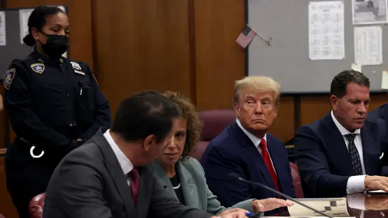 Donald Trump este martes durante su declaración ante el tribunal de Nueva York Donald Trump este martes durante su declaración ante el tribunal de Nueva York