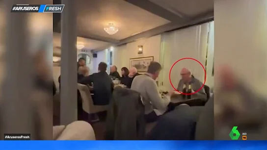 Una mujer descubre que su marido, muerto hace 9 años, estuvo comiendo en un restaurante hace una semana Una mujer descubre que su marido, muerto hace 9 años, estuvo comiendo en un restaurante hace una semana